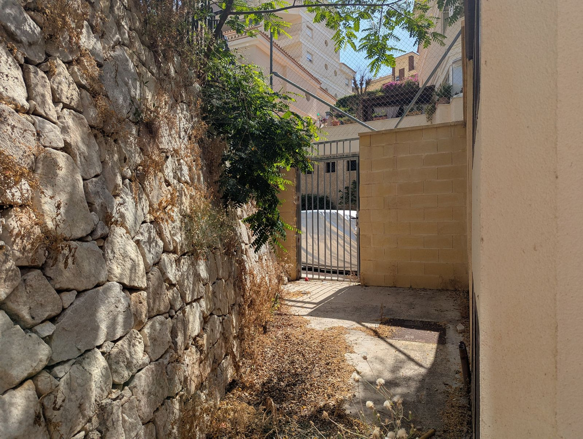 7bd96e49999d4b399bc2e622b9ad8359 - 27