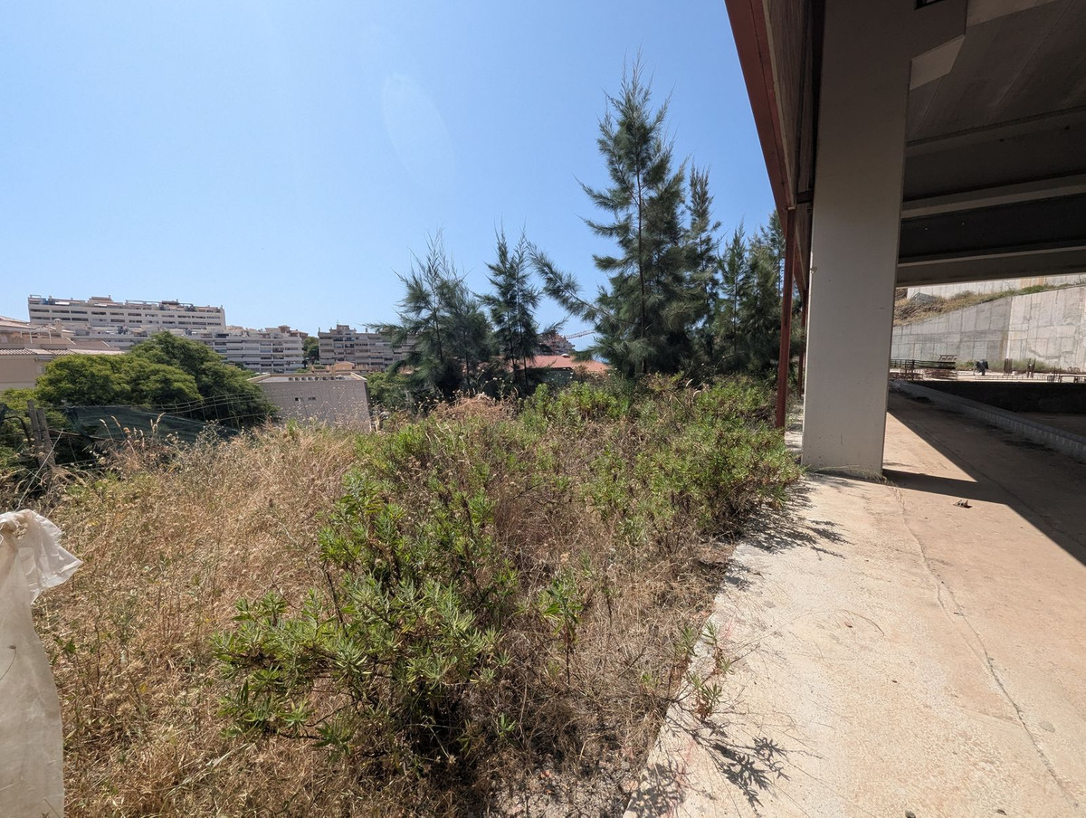 7bd96e49999d4b399bc2e622b9ad8359 - 33