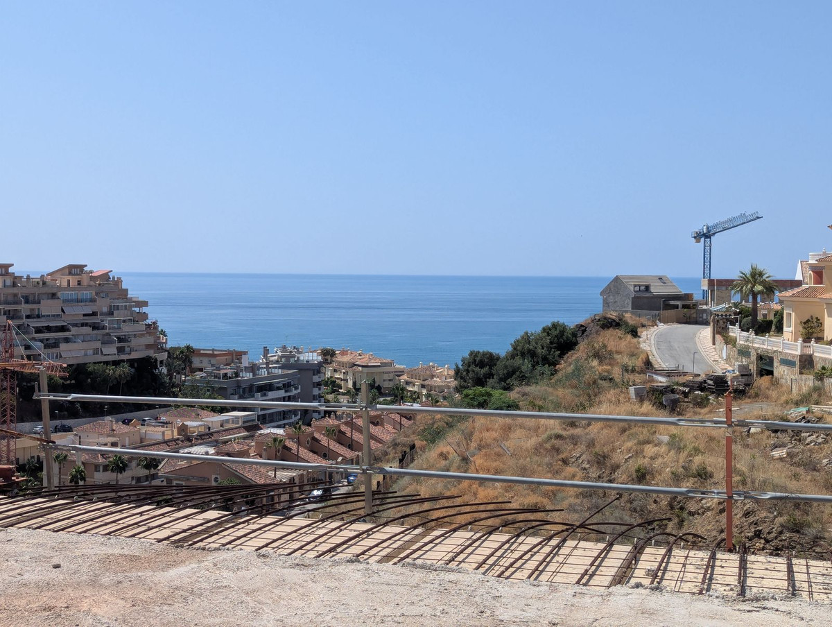 7bd96e49999d4b399bc2e622b9ad8359 - 76