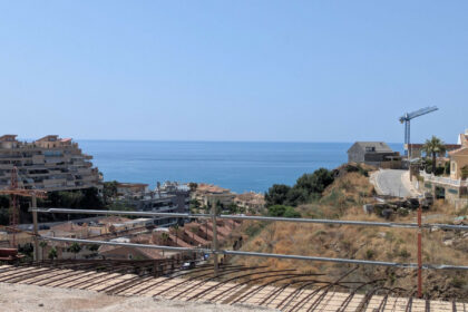 7bd96e49999d4b399bc2e622b9ad8359 - 77