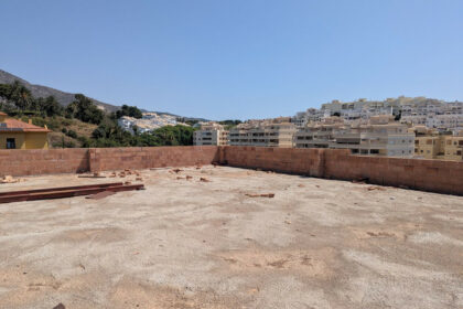 7bd96e49999d4b399bc2e622b9ad8359 - 81