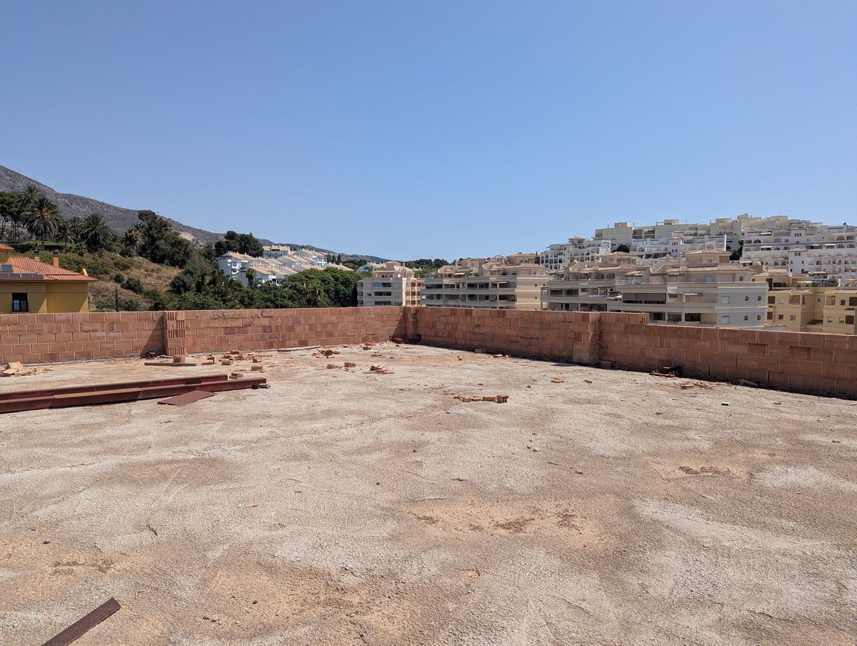 7bd96e49999d4b399bc2e622b9ad8359 - 81