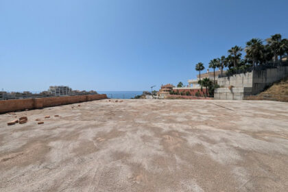 7bd96e49999d4b399bc2e622b9ad8359 - 84