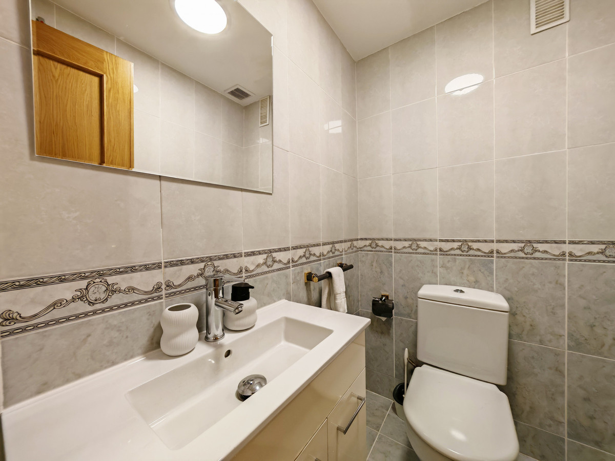 7c42f60cbc2b3bf52db706377d125974 - 12