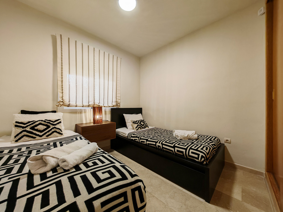 7c42f60cbc2b3bf52db706377d125974 - 13