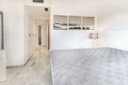 7d247f85e3d2161fbb234d296d2bed94 - 12