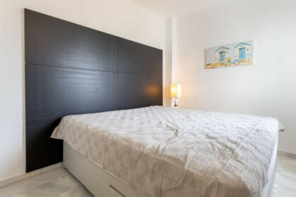 7d247f85e3d2161fbb234d296d2bed94 - 13