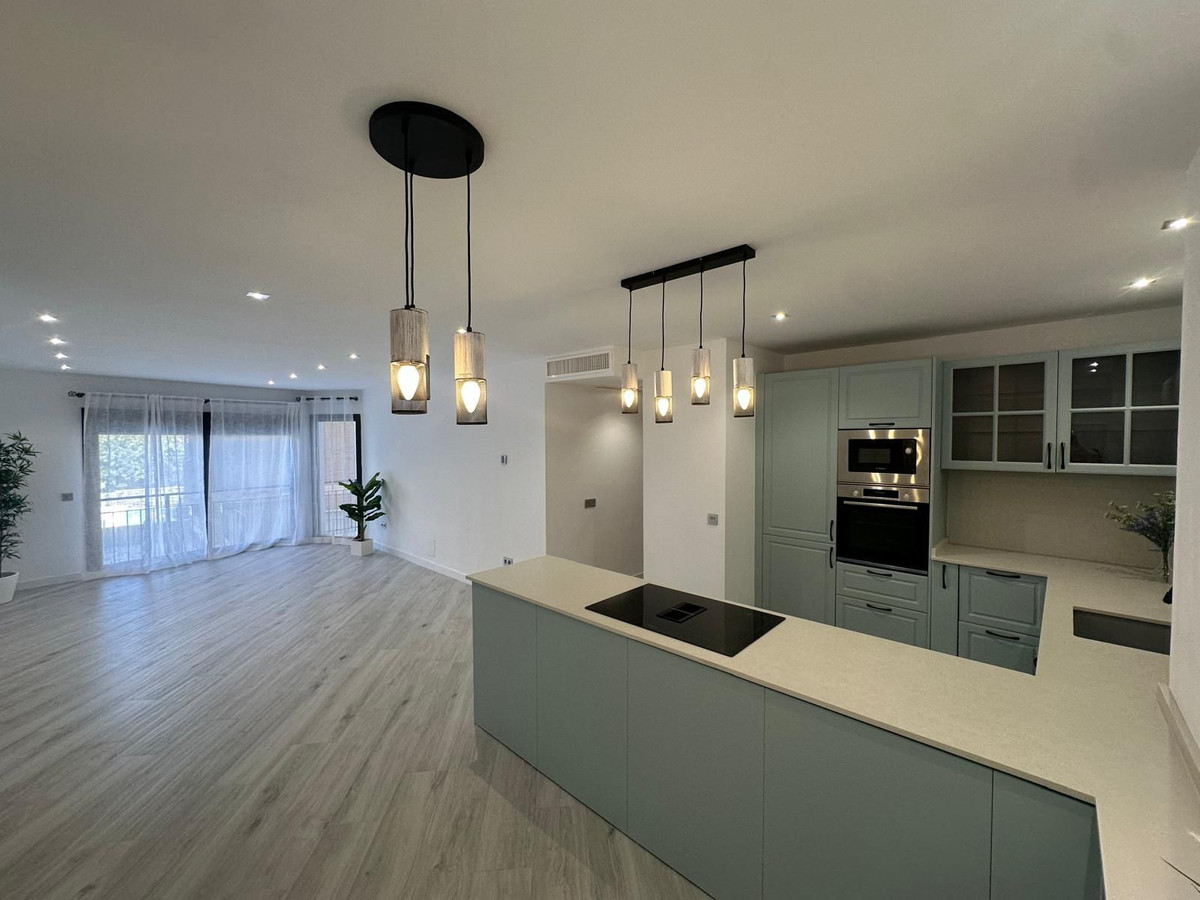 7d351575728f7432b6c2d1f97e6c585e - 1