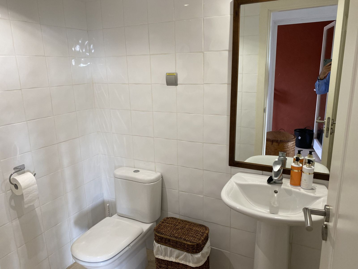 7e1806058b823462b39a961f1f83b2bc - 17