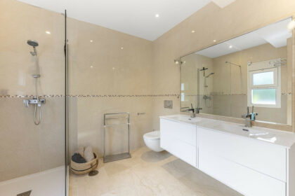 7e9c7e2a924db70b09927a3df2197dc0 - 19