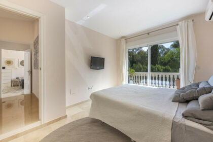 7e9c7e2a924db70b09927a3df2197dc0 - 23