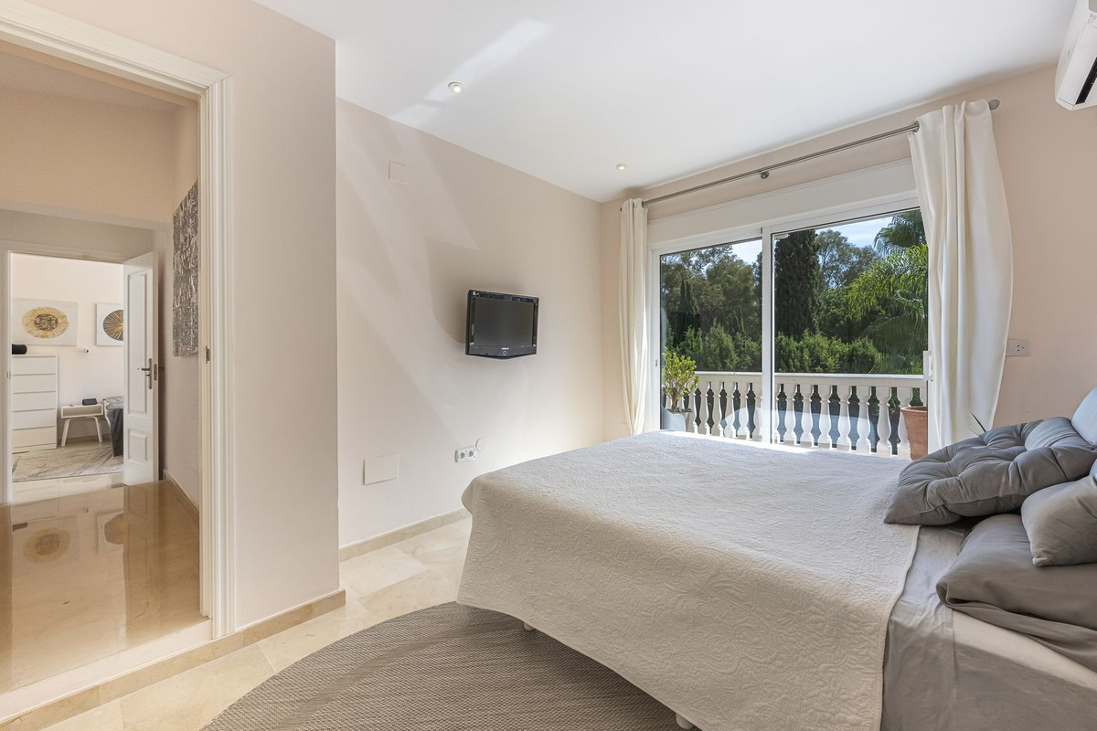 7e9c7e2a924db70b09927a3df2197dc0 - 23