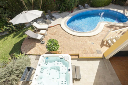 7e9c7e2a924db70b09927a3df2197dc0 - 25