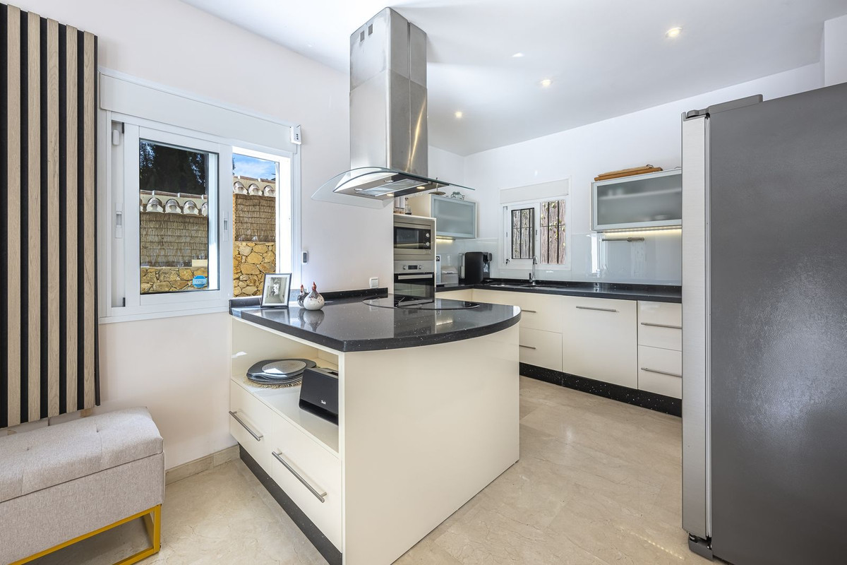 7e9c7e2a924db70b09927a3df2197dc0 - 27