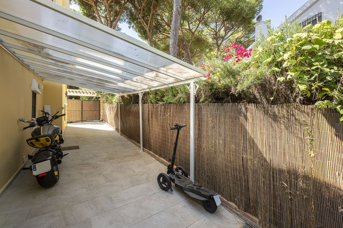 7e9c7e2a924db70b09927a3df2197dc0 - 35