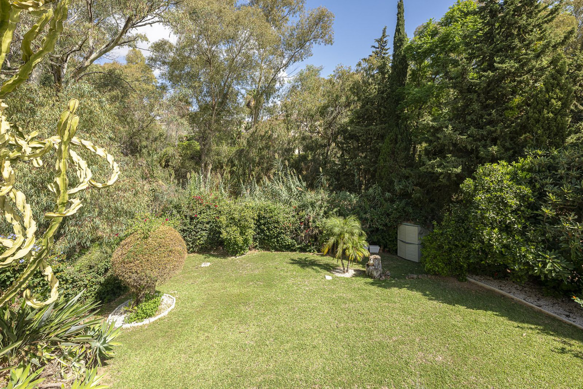 7e9c7e2a924db70b09927a3df2197dc0 - 36