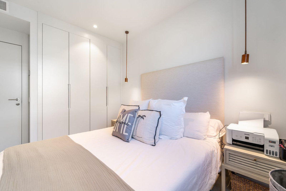 7f35fc8705d82cc2f51da6fbc6da38f1 - 23