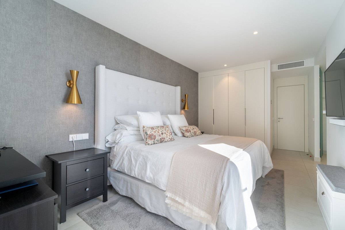 7f35fc8705d82cc2f51da6fbc6da38f1 - 27