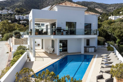 80e239113ee7433e502d8ecc13810a32 - 54