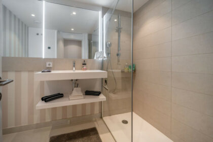 80e2ca439ad1060be2c9740a00e529b4 - 31