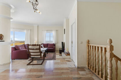 8226a588e0654da8161b8ea14791d321 - 10