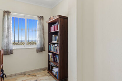 8226a588e0654da8161b8ea14791d321 - 16