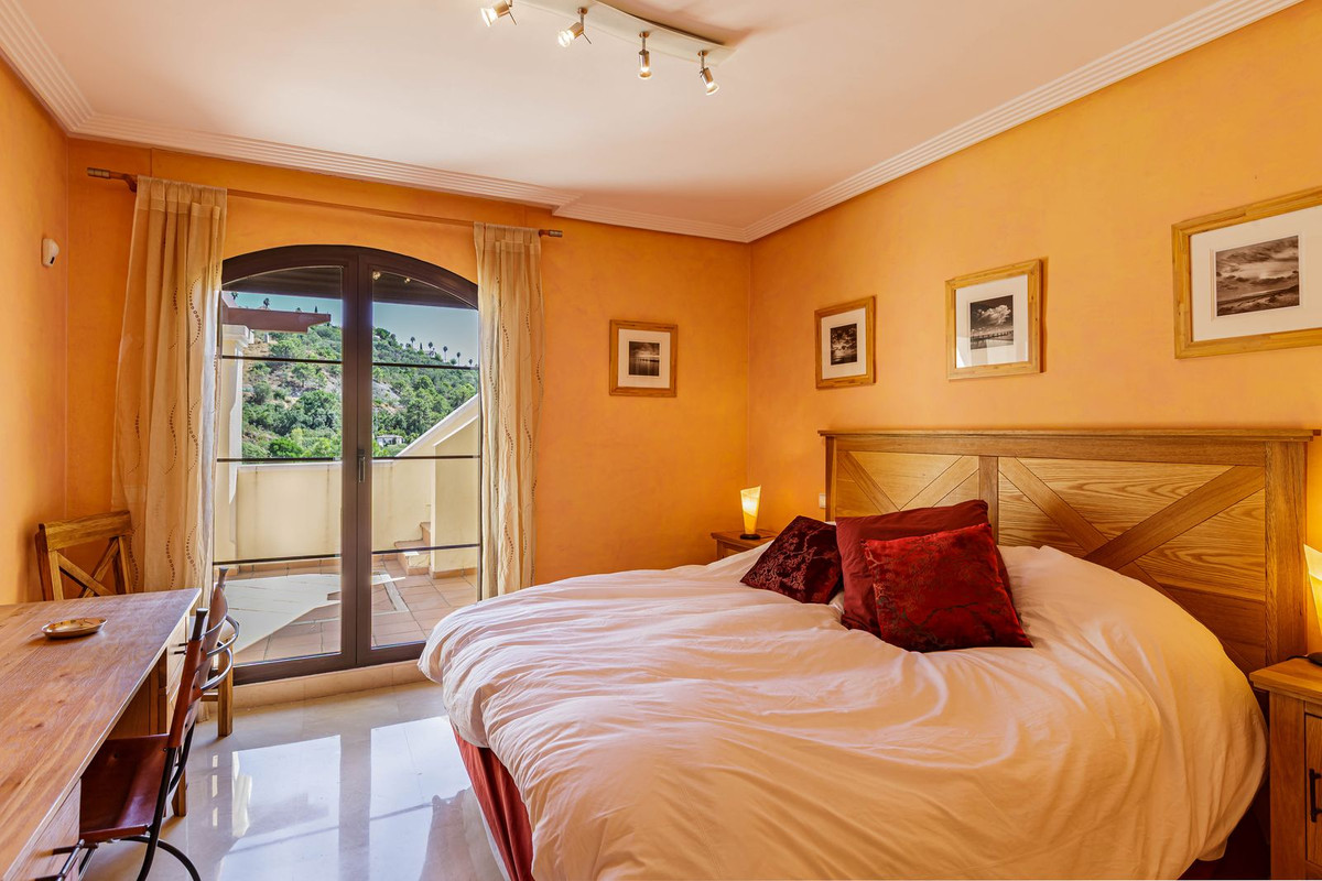 82570846fe0e8f491bfe3b4fd0130883 - 8