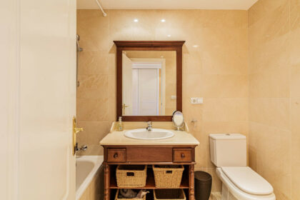 82570846fe0e8f491bfe3b4fd0130883 - 9