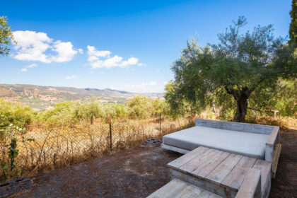 82bd2f00162b58bf3bc653d66c839d95 - 27