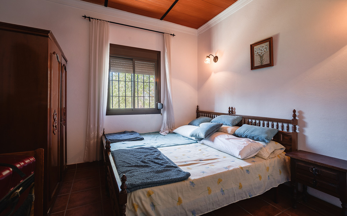 82bd2f00162b58bf3bc653d66c839d95 - 9