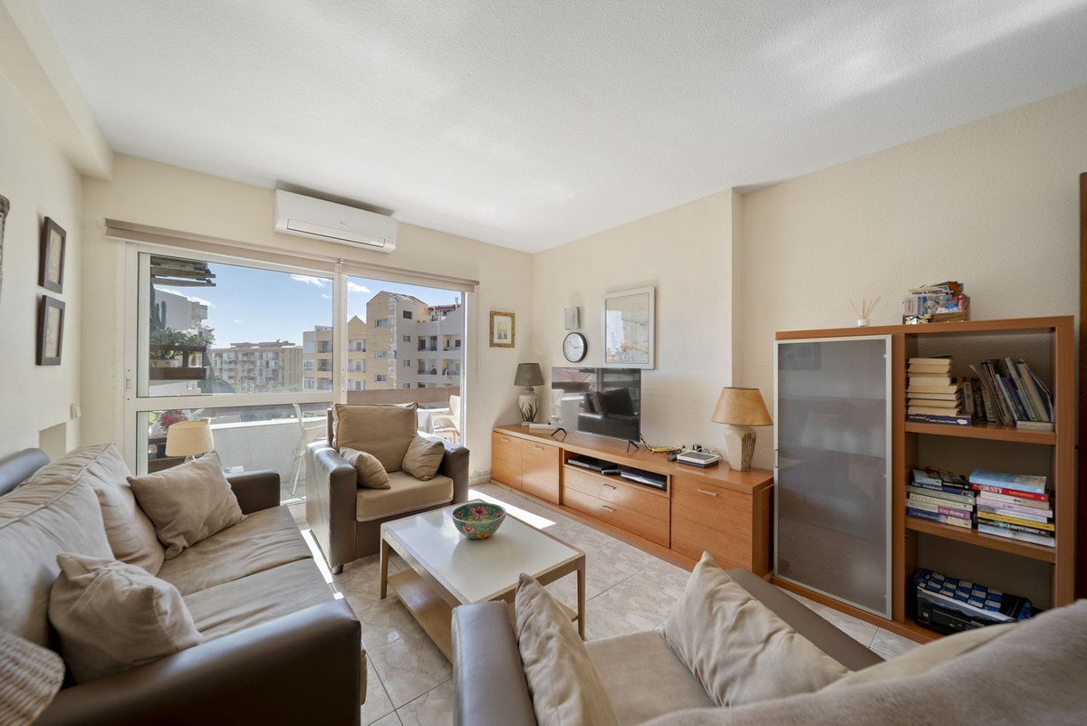 839ce492b3b690225c267383953fa68c - 9