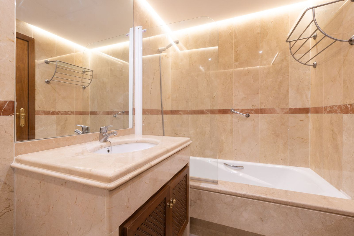 83be2490dc3e1d6489306a0ab87ad78b - 19