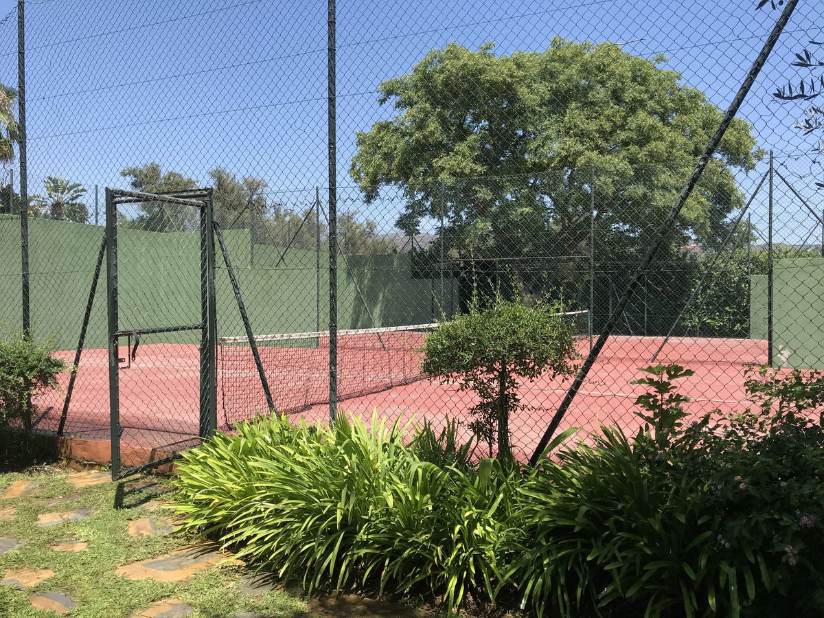 83be2490dc3e1d6489306a0ab87ad78b - 23