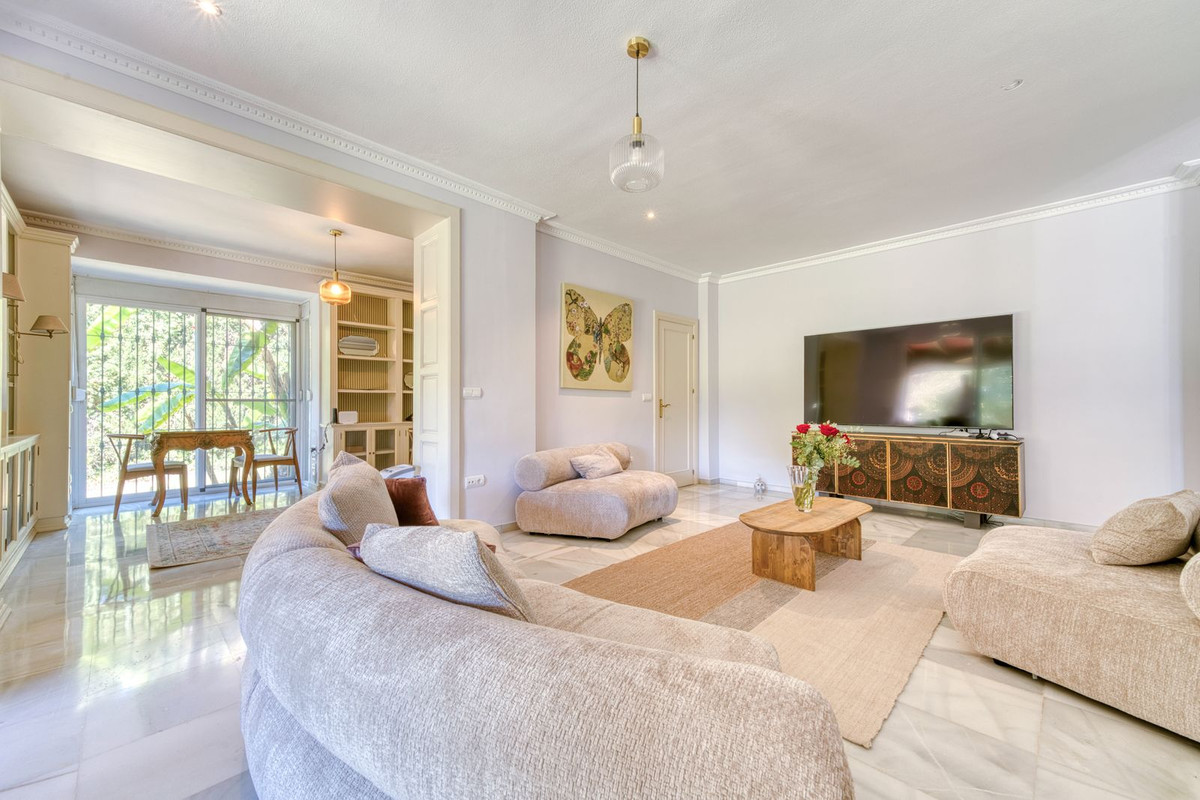 83ca1f9a38d097cc98cc2f82b7abab48 - 18