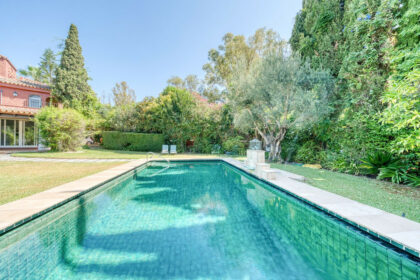 83ca1f9a38d097cc98cc2f82b7abab48 - 21