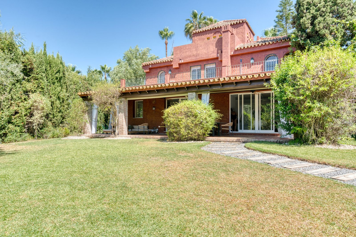 83ca1f9a38d097cc98cc2f82b7abab48 - 22