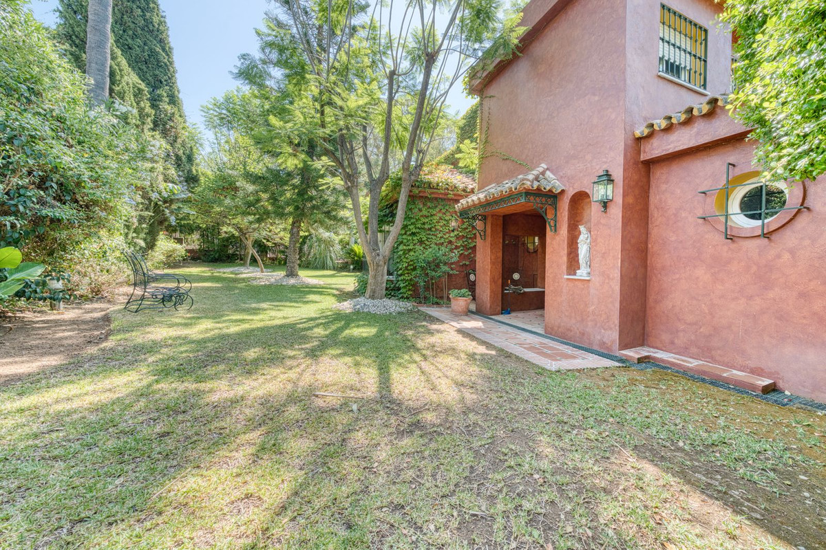 83ca1f9a38d097cc98cc2f82b7abab48 - 30