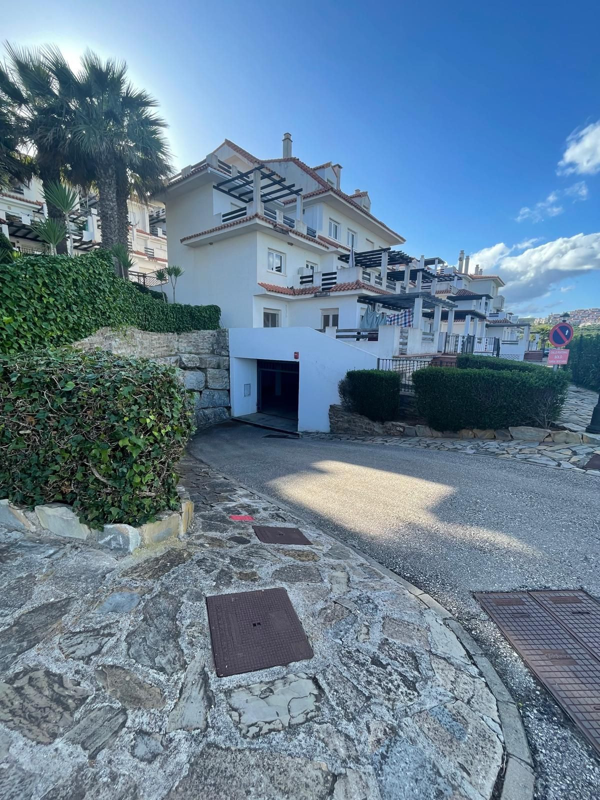 8431e670e974c0f0626162cd51f58b95 - 10