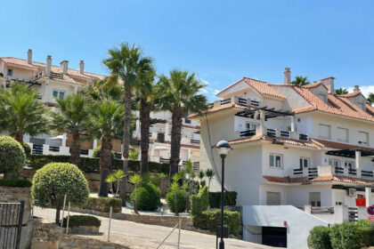 8431e670e974c0f0626162cd51f58b95 - 11