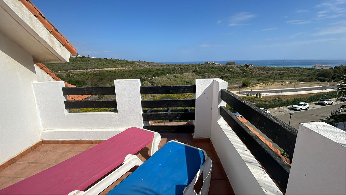 8431e670e974c0f0626162cd51f58b95 - 18