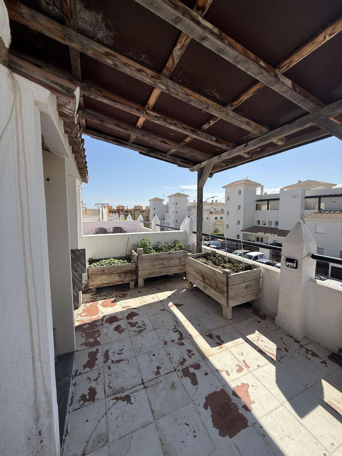 845446444ae4ec1cc939961c9a6b37fa - 11