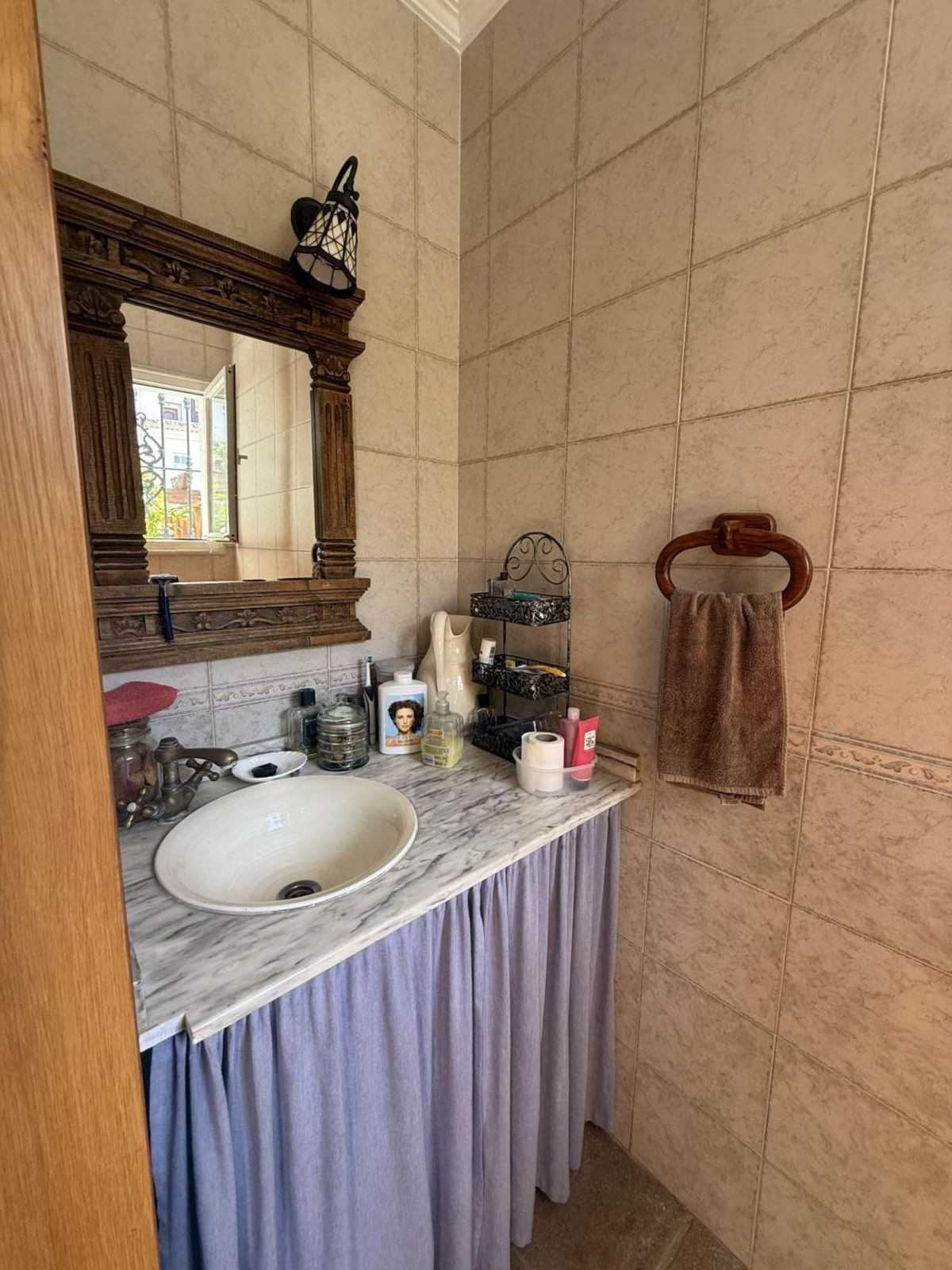 845446444ae4ec1cc939961c9a6b37fa - 13