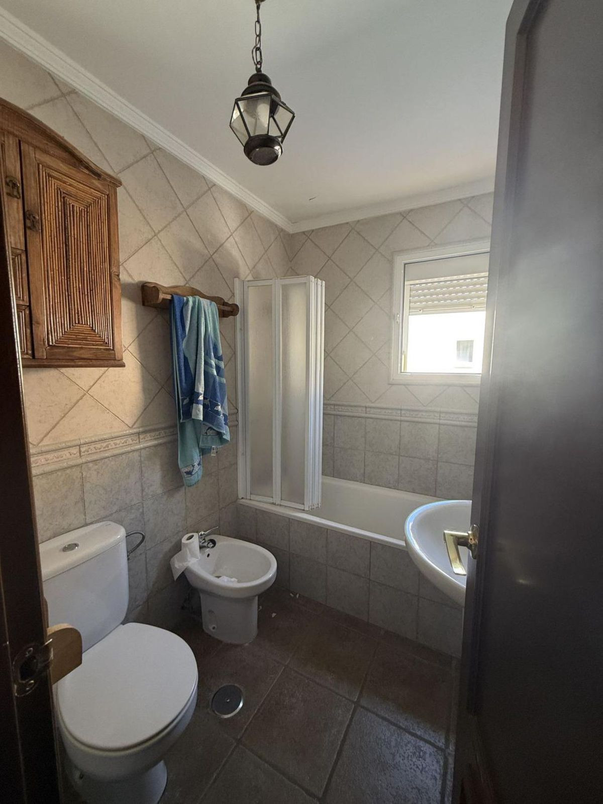 845446444ae4ec1cc939961c9a6b37fa - 16