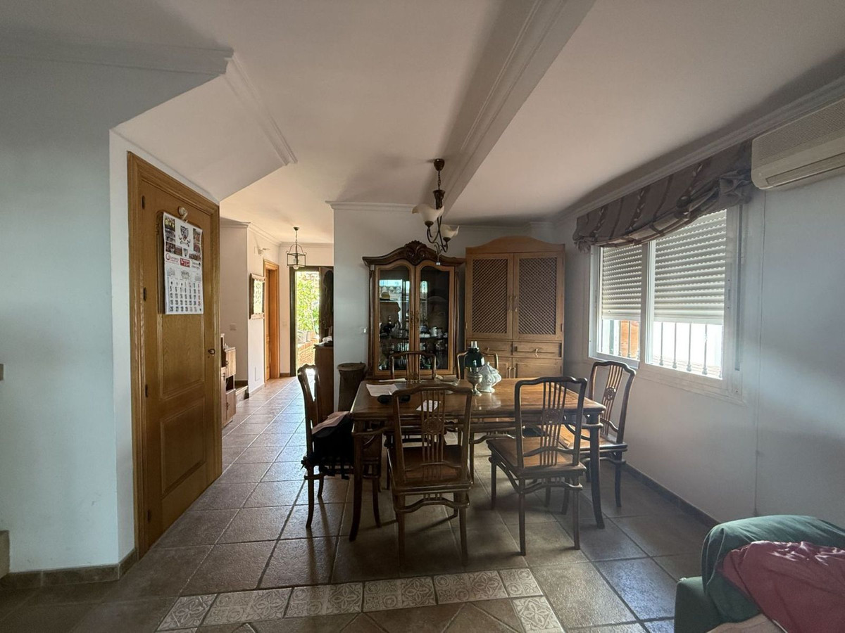 845446444ae4ec1cc939961c9a6b37fa - 6