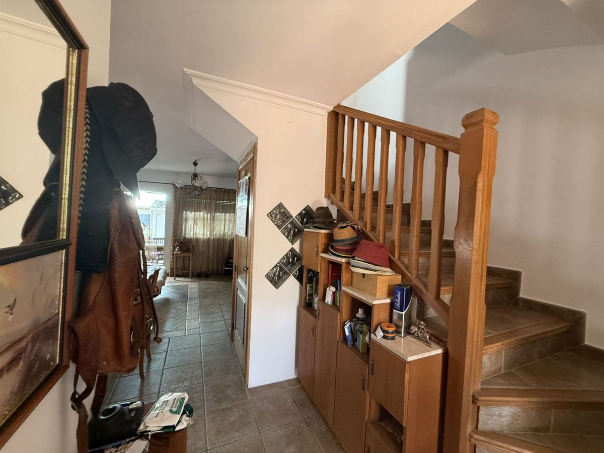 845446444ae4ec1cc939961c9a6b37fa - 8