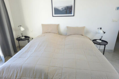 84779b8ae5c87edc5a34762c2db1a690 - 17