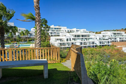 84779b8ae5c87edc5a34762c2db1a690 - 28