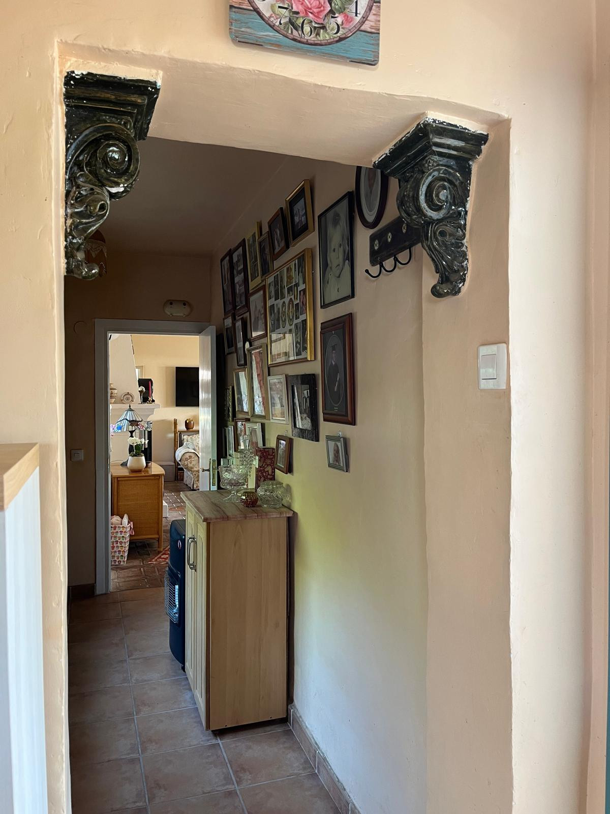 84b642102d9698fba4108bfd972cea6a - 13