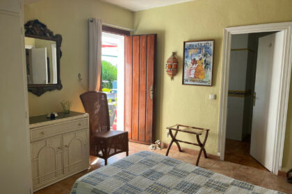 84b642102d9698fba4108bfd972cea6a - 18