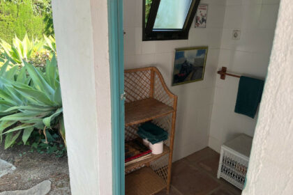 84b642102d9698fba4108bfd972cea6a - 22